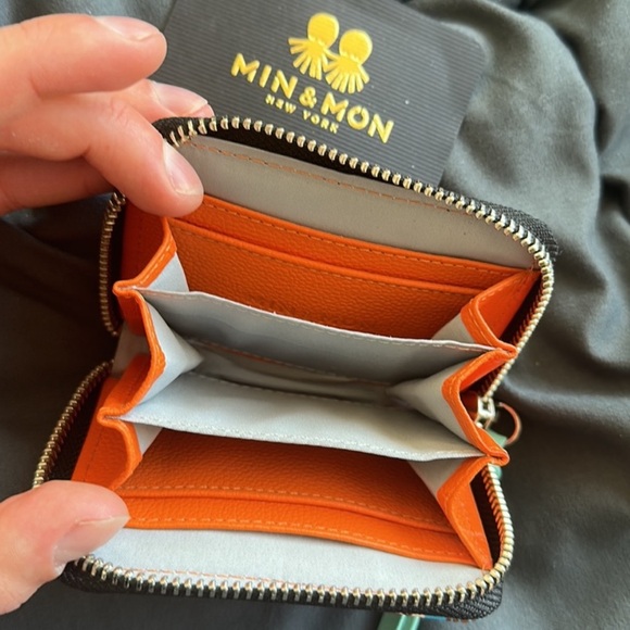 Min and Mon wallet - Picture 2 of 2